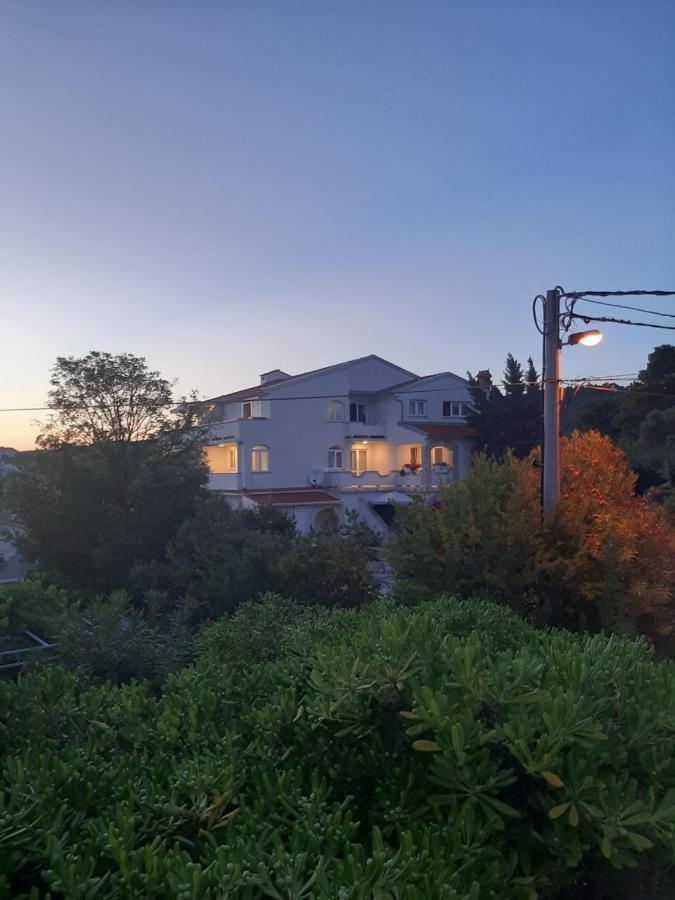 Petra Rooms And Apartments Palit Екстер'єр фото