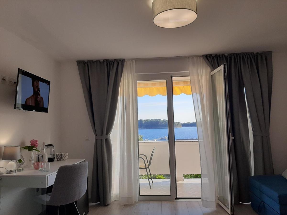 Petra Rooms And Apartments Palit Екстер'єр фото
