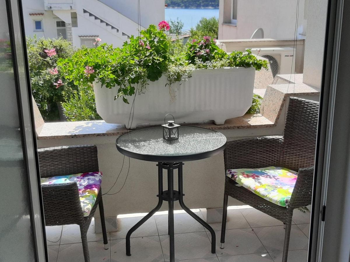 Petra Rooms And Apartments Palit Екстер'єр фото