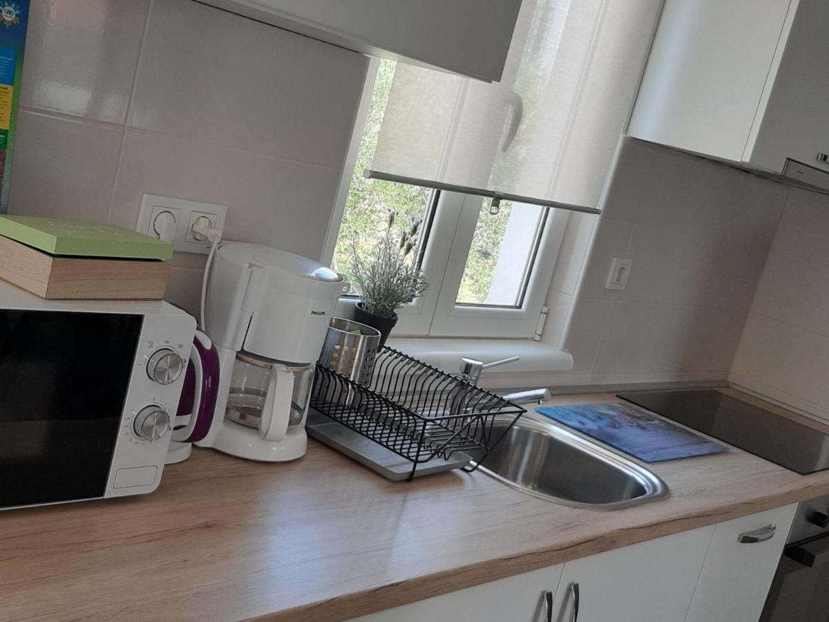 Petra Rooms And Apartments Palit Екстер'єр фото